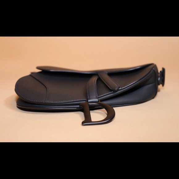 Fashion Ultra Matte Saddle Handbag - Picture 7 of 10